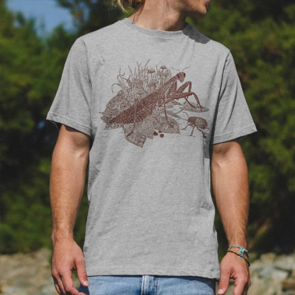 Praying Mantis Insect T-shirt