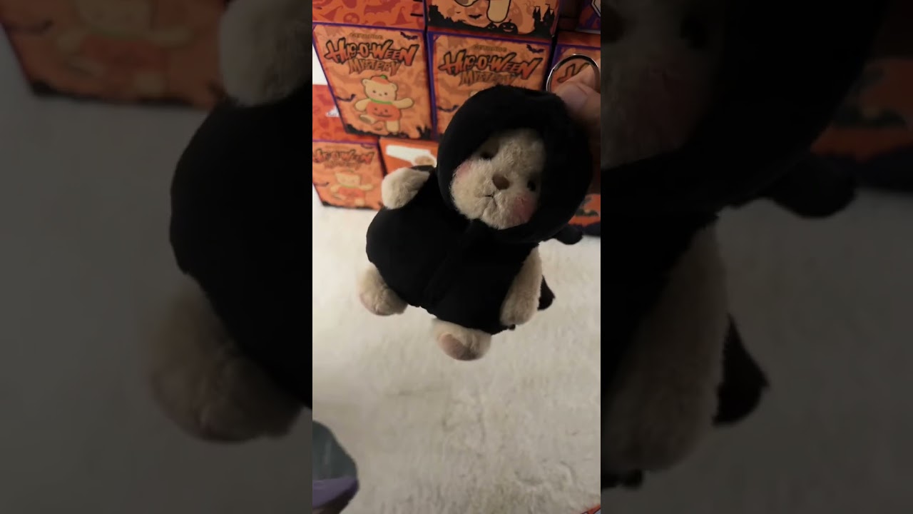 Getahug Hug-o'-Ween Series Mini Bear Blind Box | Halloween Limited Edition 5.9 Inches Plush Pendant Keychains Bag Charm Gifts