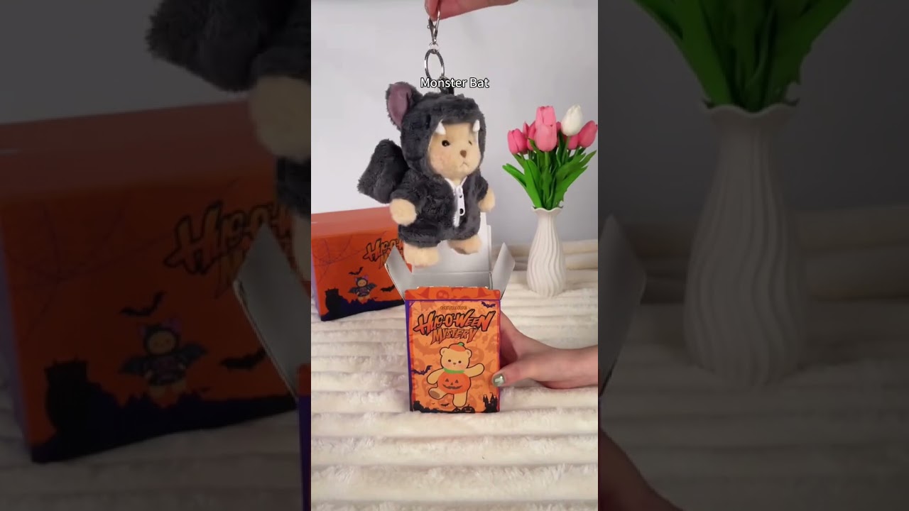 Getahug Hug-o'-Ween Series Mini Bear Blindbox | Halloween Limited Edition 5.9 Inches Plush Pendant Keychains Bag Charm Gifts