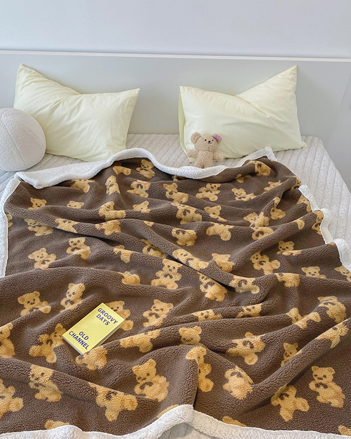 Getahug Cute Bear Lambswool Warm Plush Blanket