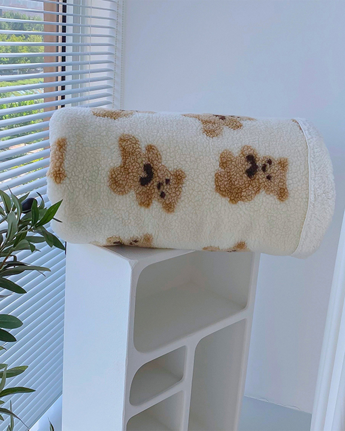 Getahug Cute Bear Lambswool Warm Plush Blanket