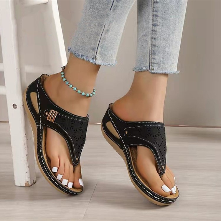 Hollow Out Wedge Flip Flops