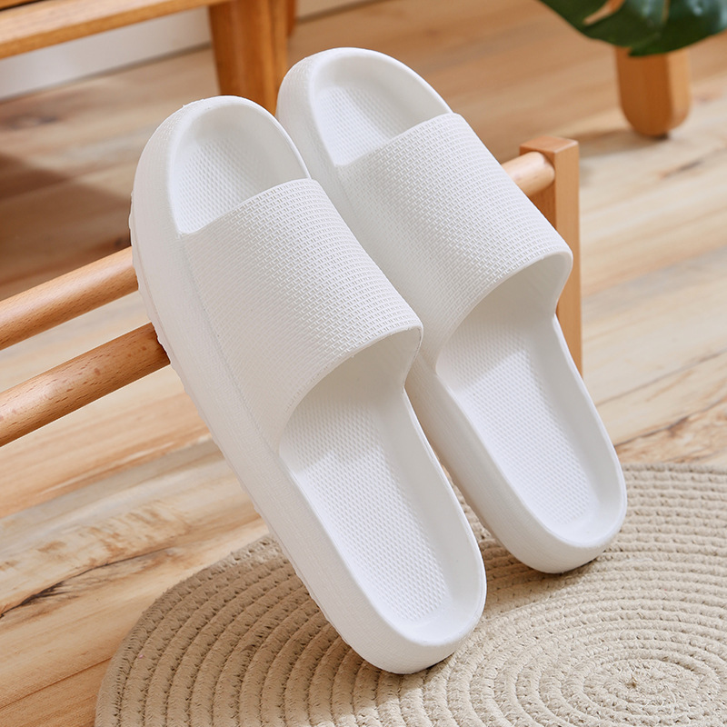 COMFY CUSHY SLIPPERS
