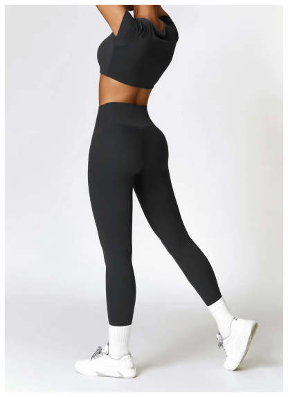 Seam Yoga Set With Crop Top