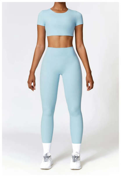 Seam Yoga Set With Crop Top
