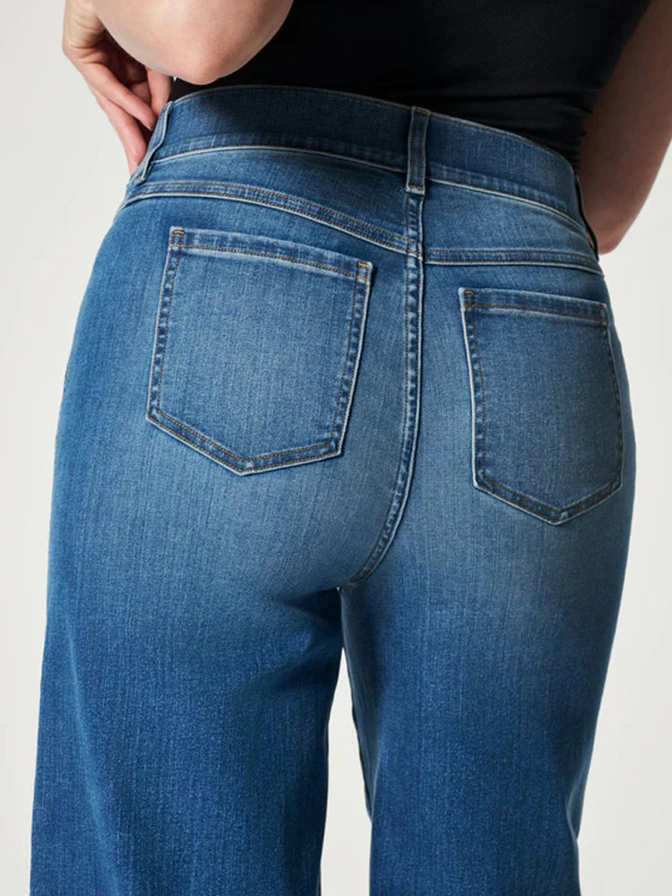 Pull-On Jeans With Wide Legs