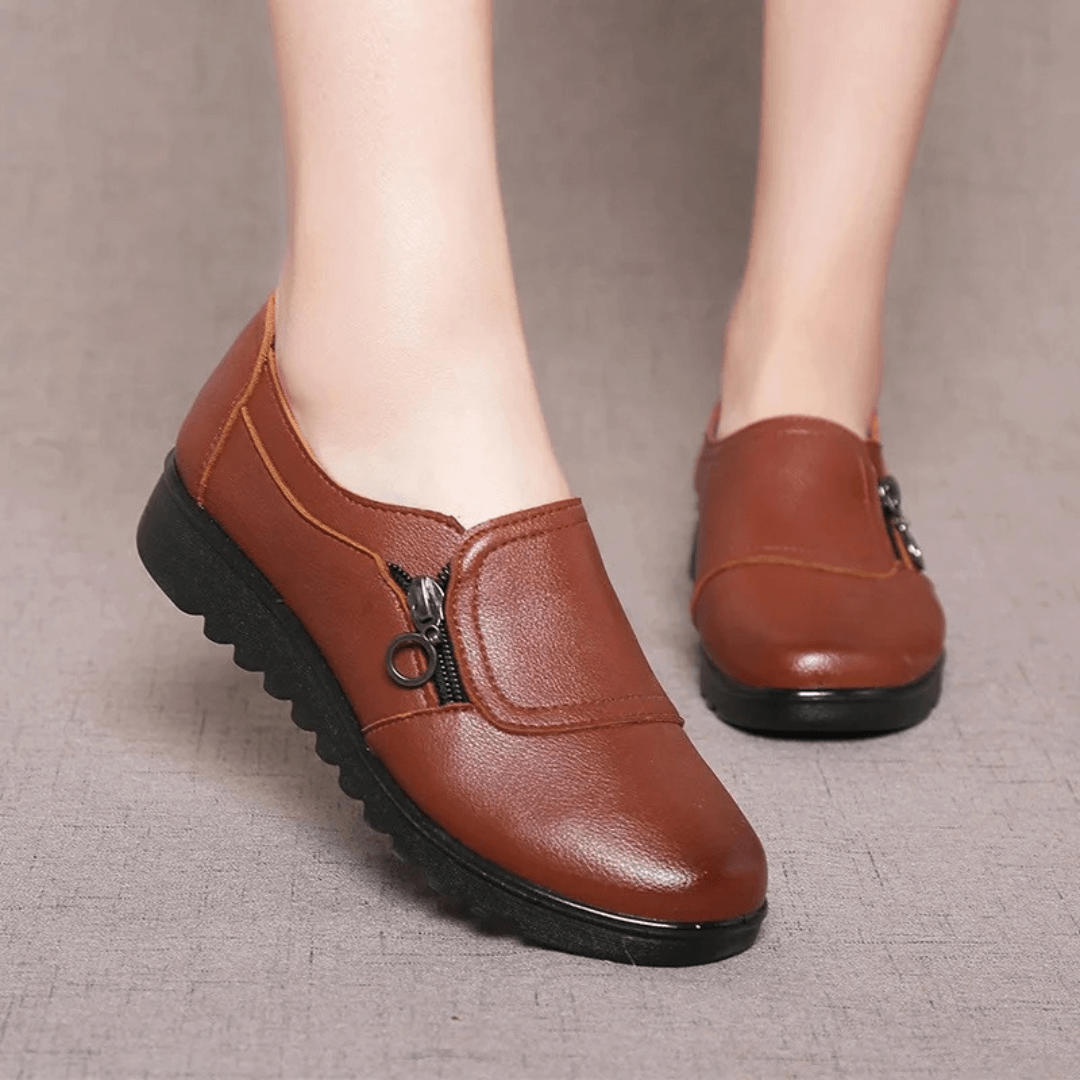 Orthopedic leather shoes
