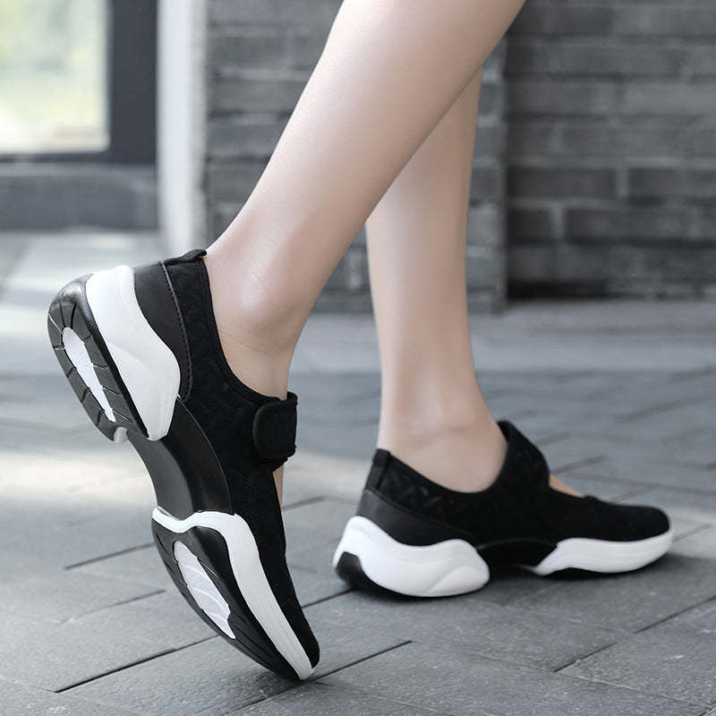 Lace Pattern Elegant Sneakers