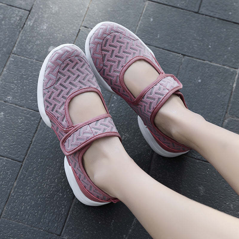 Lace Pattern Elegant Sneakers