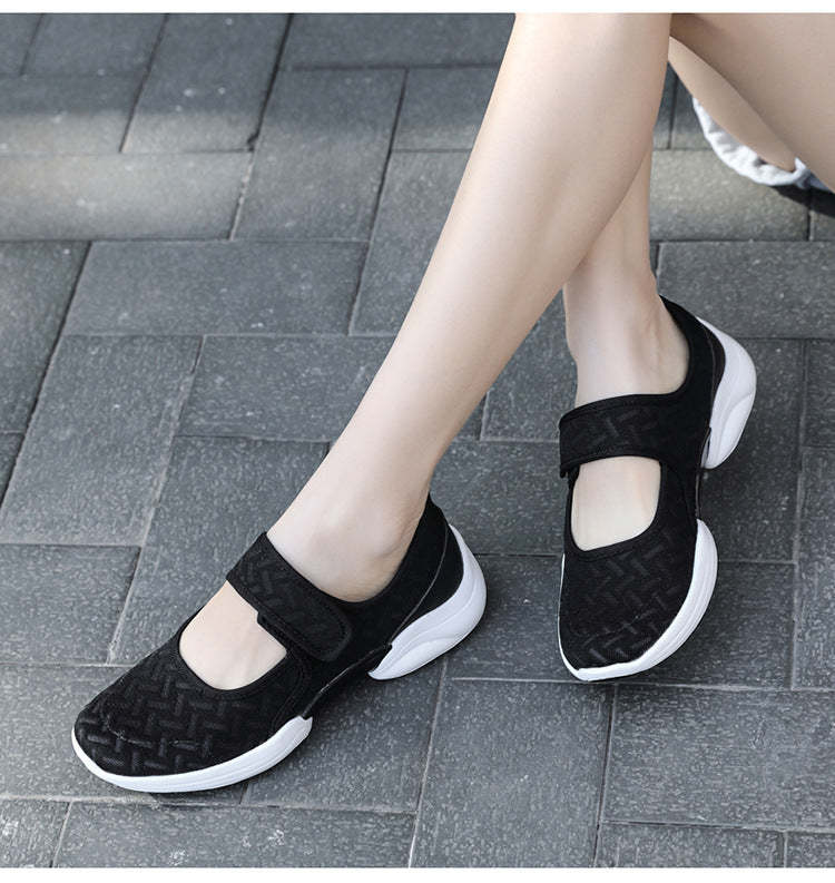 Lace Pattern Elegant Sneakers