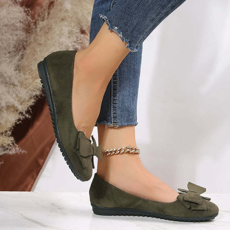 Orthopaedic low shoes