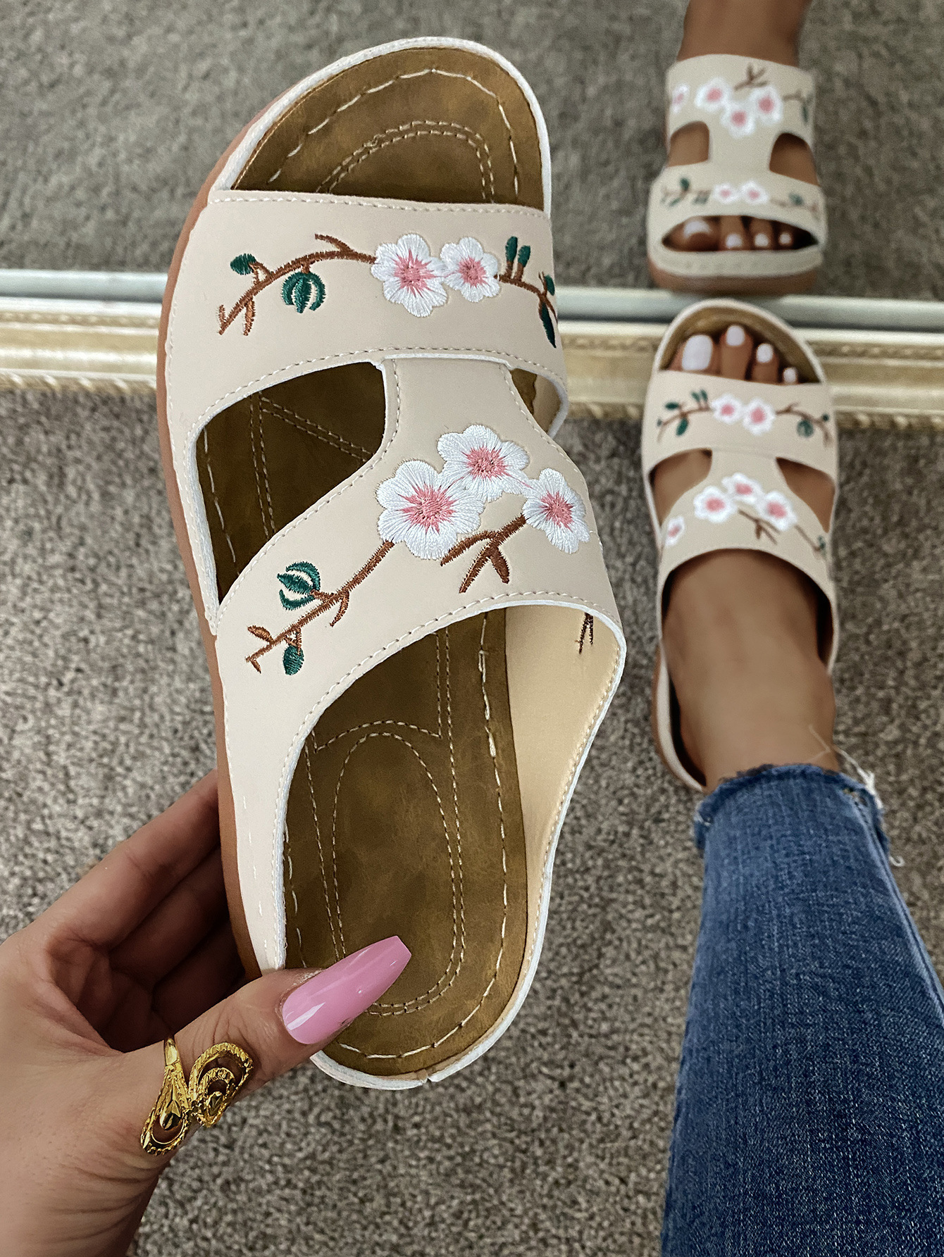 Premium Flower Embroidered Arch Support Anti-Slip Wedges Sandal