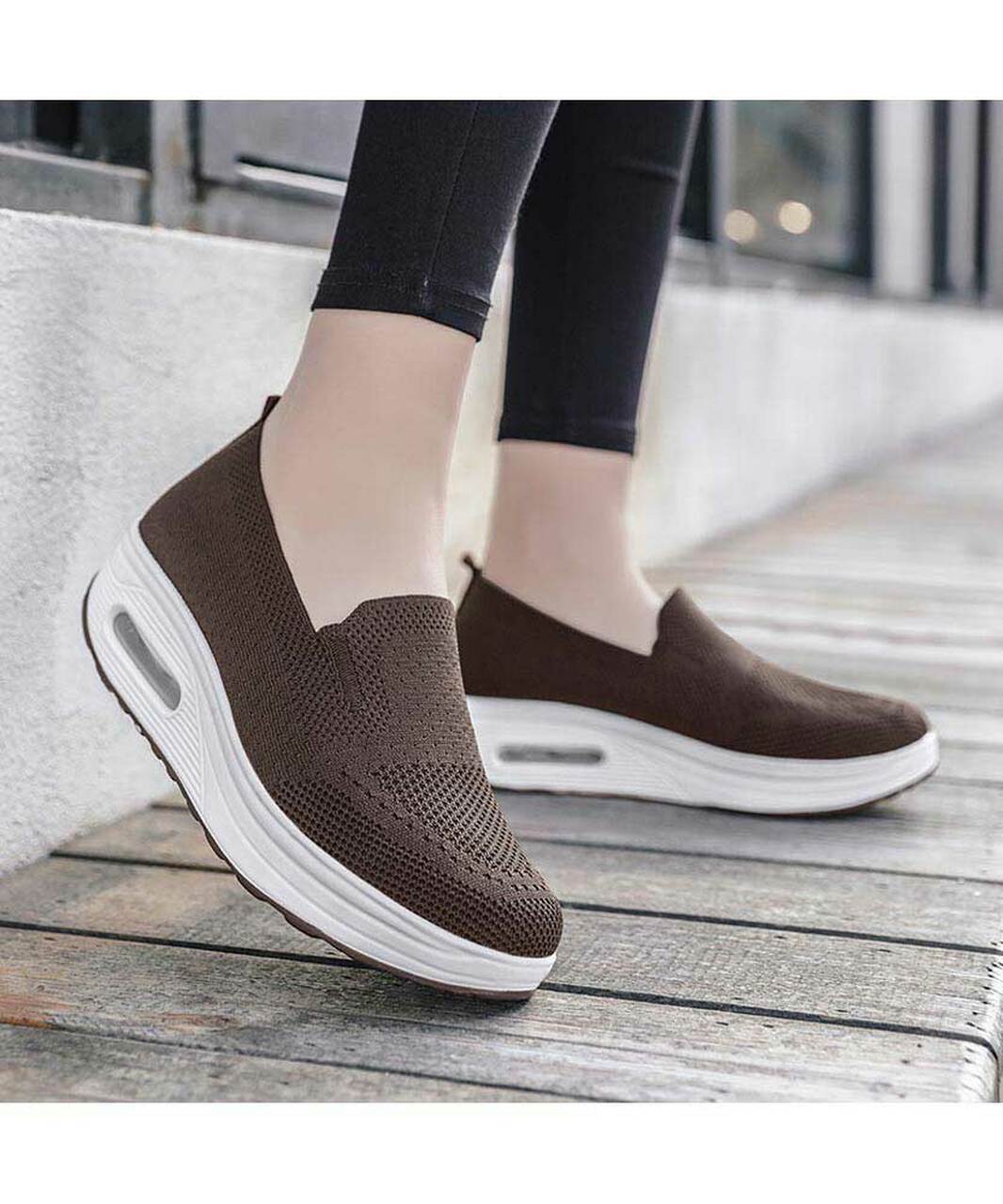 WOMEN'S ORTHOPEDIC ARCH-SUPPORT SNEAKERS 