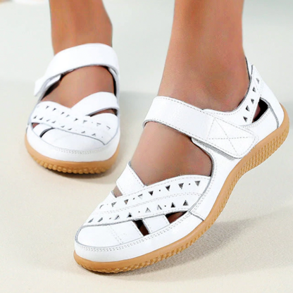 Elevate Your Style with Sports Casual Flat Sandals