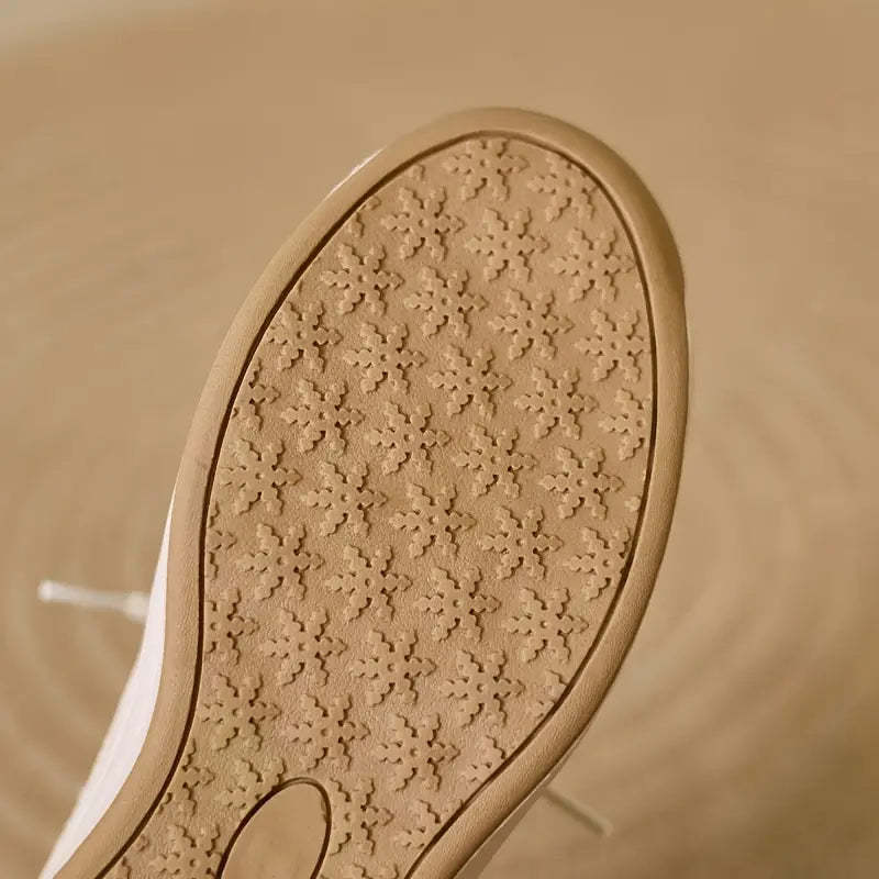 Lightweight Sneakers with Soft Sole