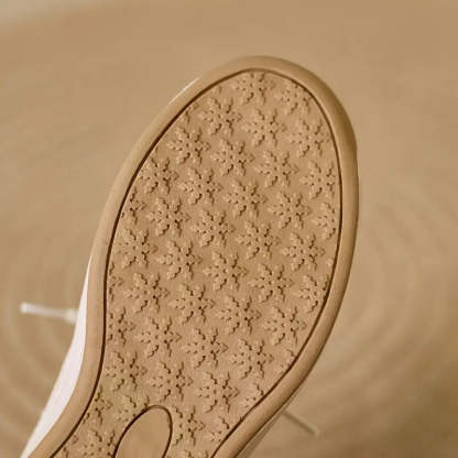 Lightweight Sneakers with Soft Sole