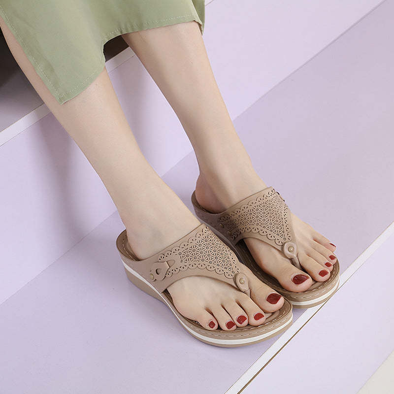 Lightweight Vintage Massage Flip-Flops