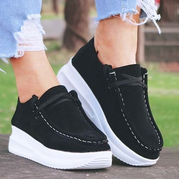 Women’s Fashionable And Comfortable Lace-Up Platform Casual Shoes