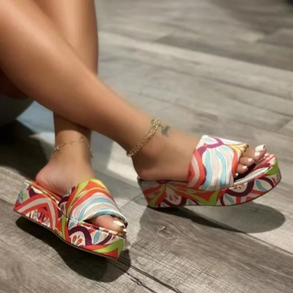 Women's Satin Platform Sole Simple Beach Slides Slippers