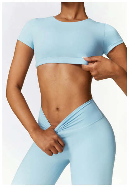 Seam Yoga Set With Crop Top