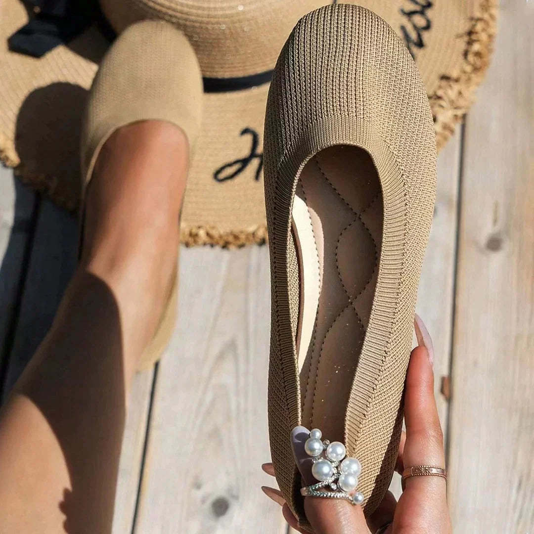 Slip-on orthopedic shoes