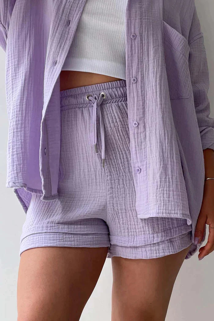 Two-piece set with long sleeves and shorts