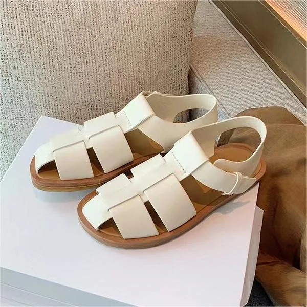 Fashionable Round Toe Wide Face Breathable Adjustable Roman Sandals