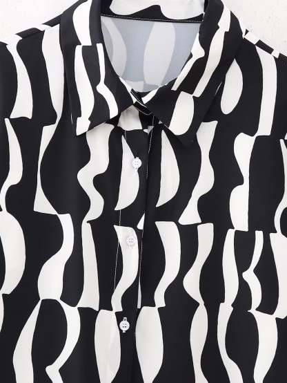 Wavy Striped Blouse