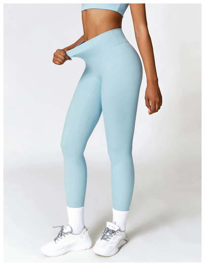 Seam Yoga Set With Crop Top