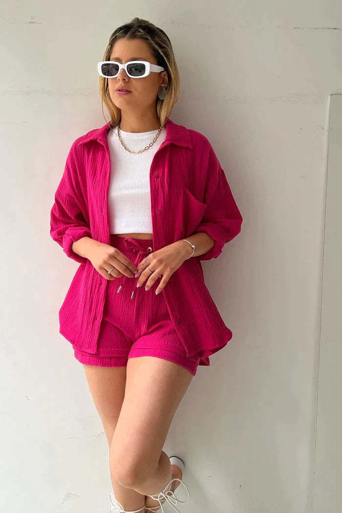 Two-piece set with long sleeves and shorts