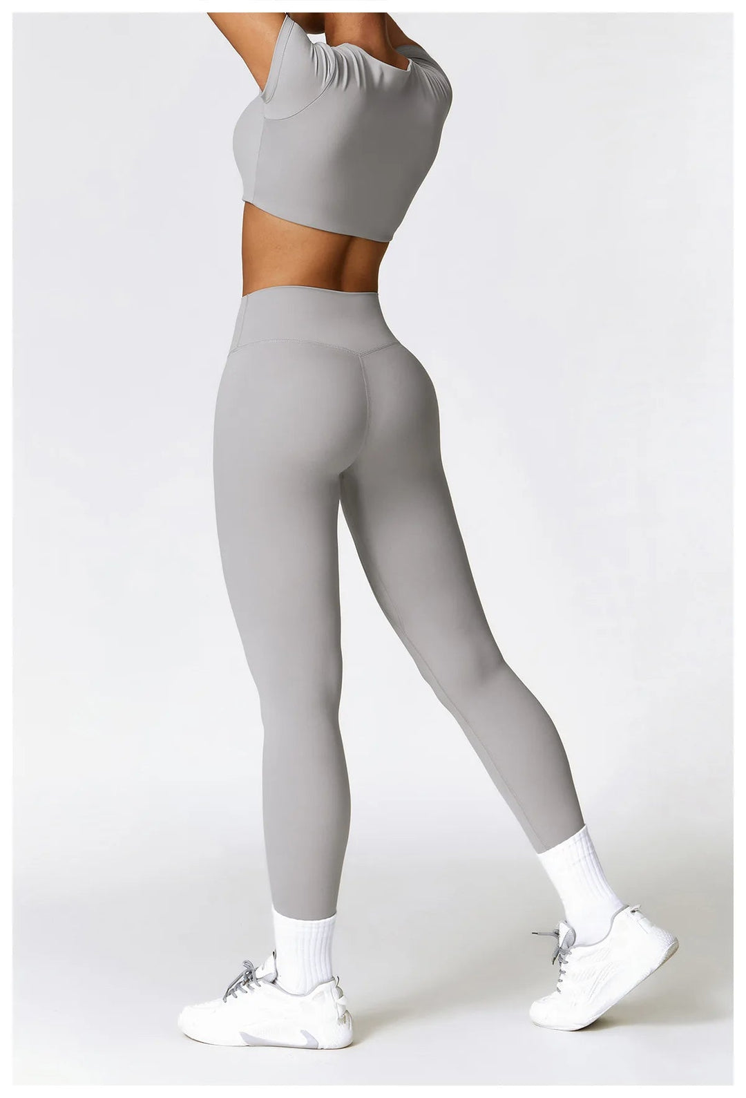 Seam Yoga Set With Crop Top