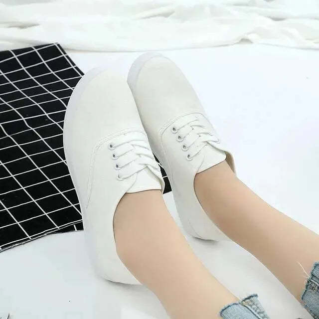 Comfortable and Stylish Canvas Sneakers for Women