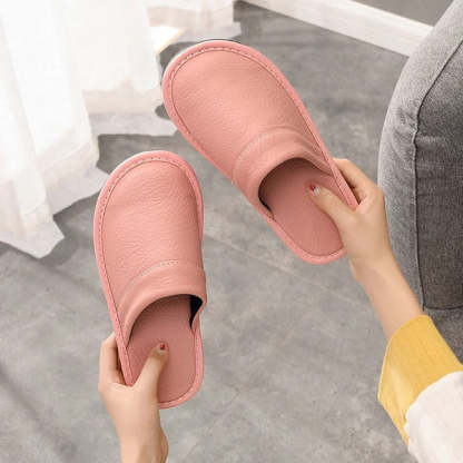 Robust and comfortable leather slippers