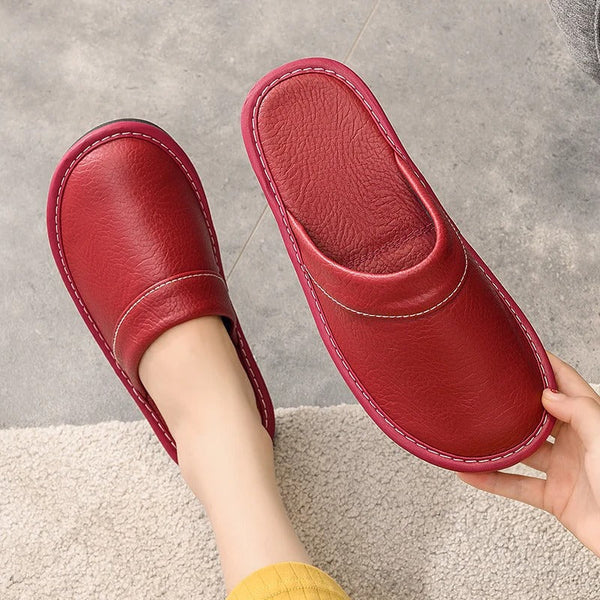Robust and comfortable leather slippers
