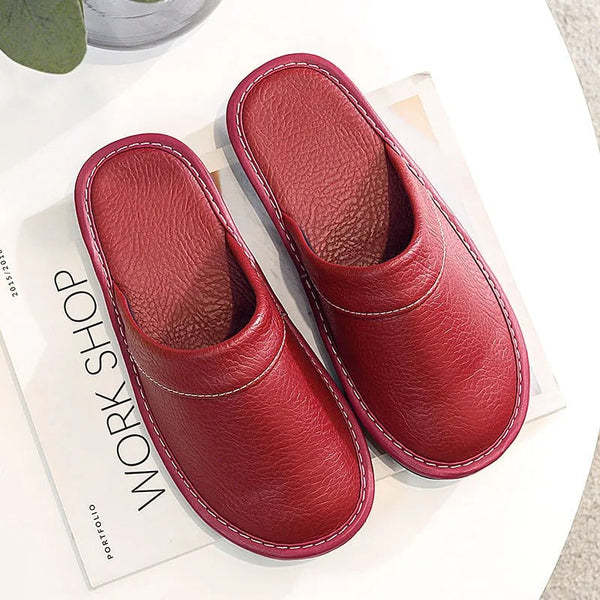 Robust and comfortable leather slippers