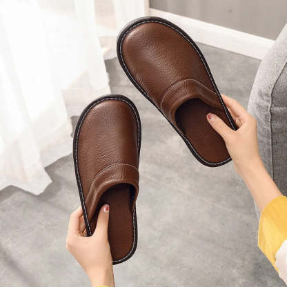 Robust and comfortable leather slippers