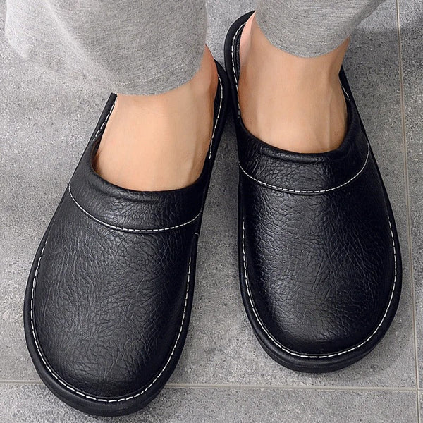 Robust and comfortable leather slippers