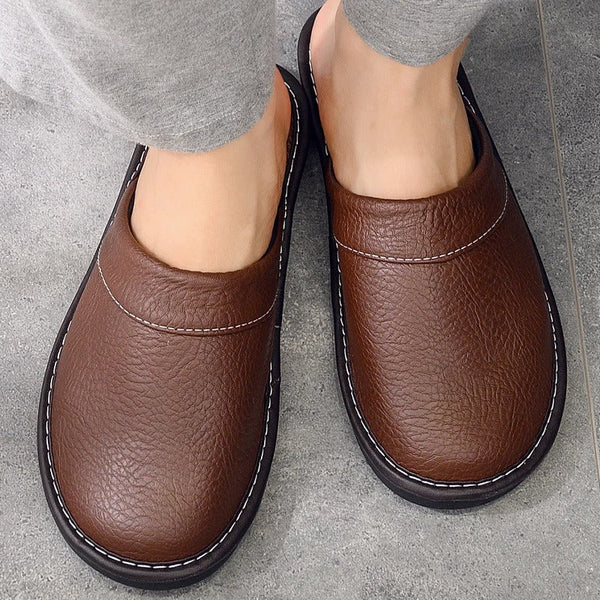 Robust and comfortable leather slippers