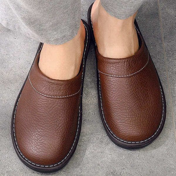 Robust and comfortable leather slippers