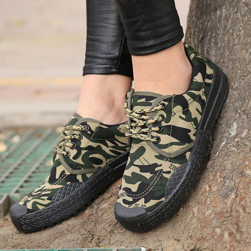 Men Orthopedic Shoes Camouflage Canvas Sneakers
