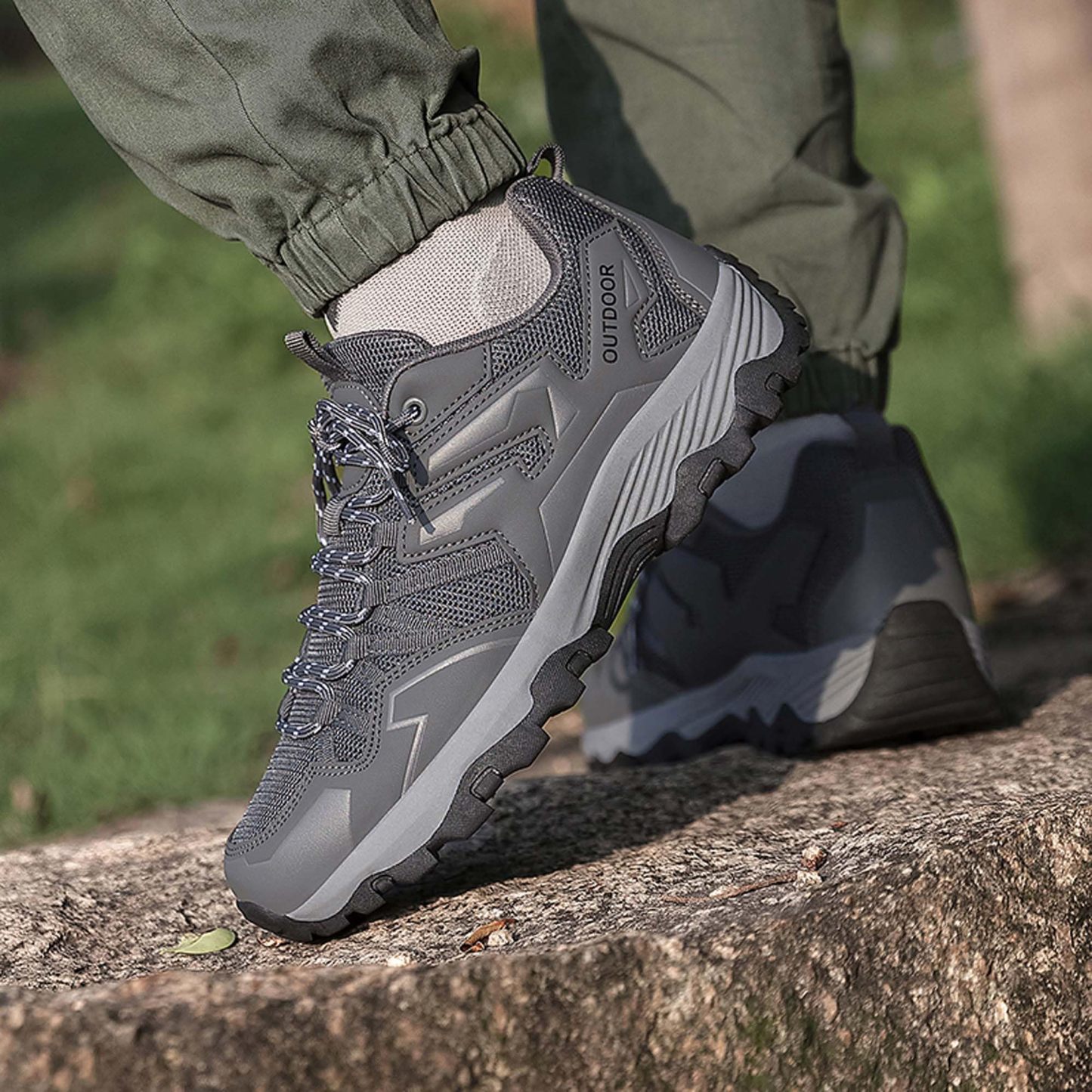 Couples outdoor hiking non-slip shoes