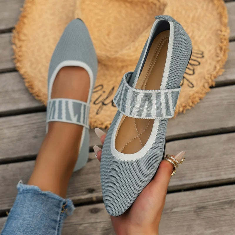 Chic and Comfortable Pointy Flats