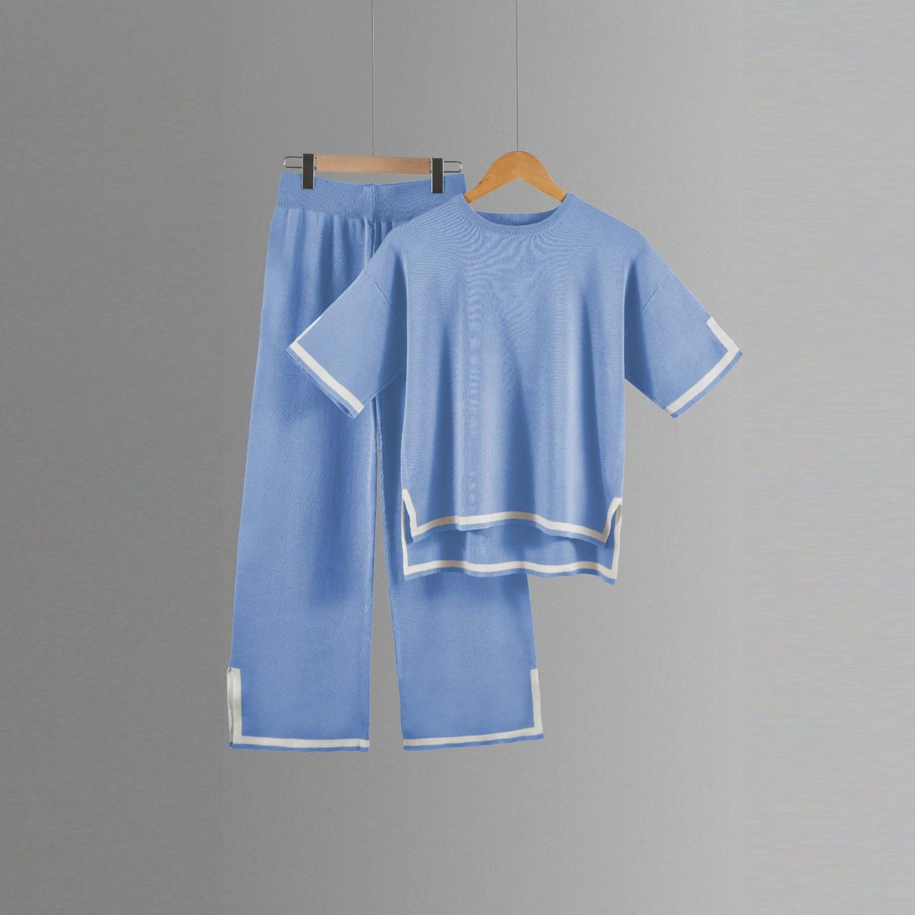 Women's Luxurious 2-Piece Set