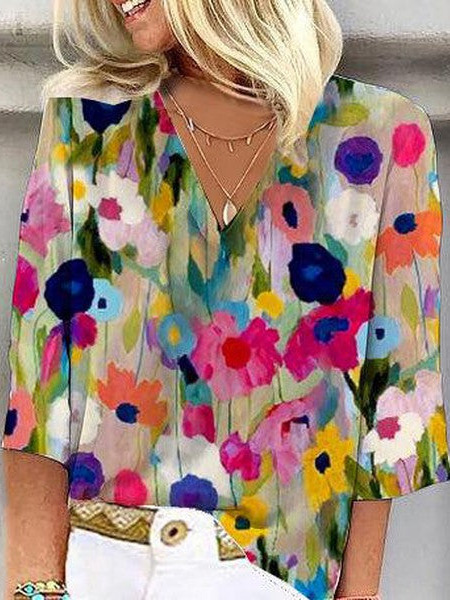 Romantic 3/4 Sleeve Floral Print V-neck Blouse