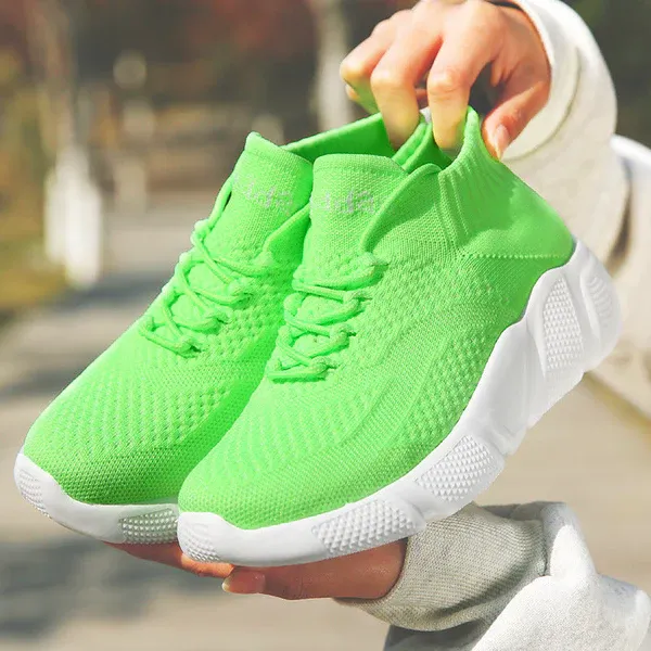 Casual Breathable Lightweight Sneakers: Enhance Your Style And Foot Comfort
