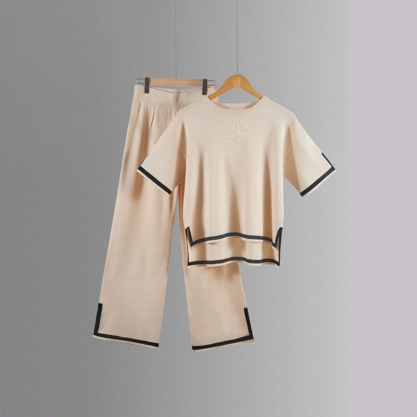 Women's Luxurious 2-Piece Set