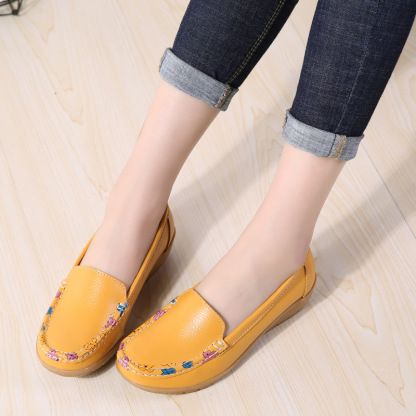 New Ethnic Style Flat Heel Soft Soled Shoes