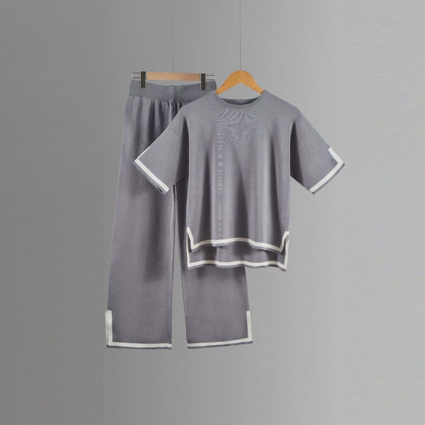Women's Luxurious 2-Piece Set