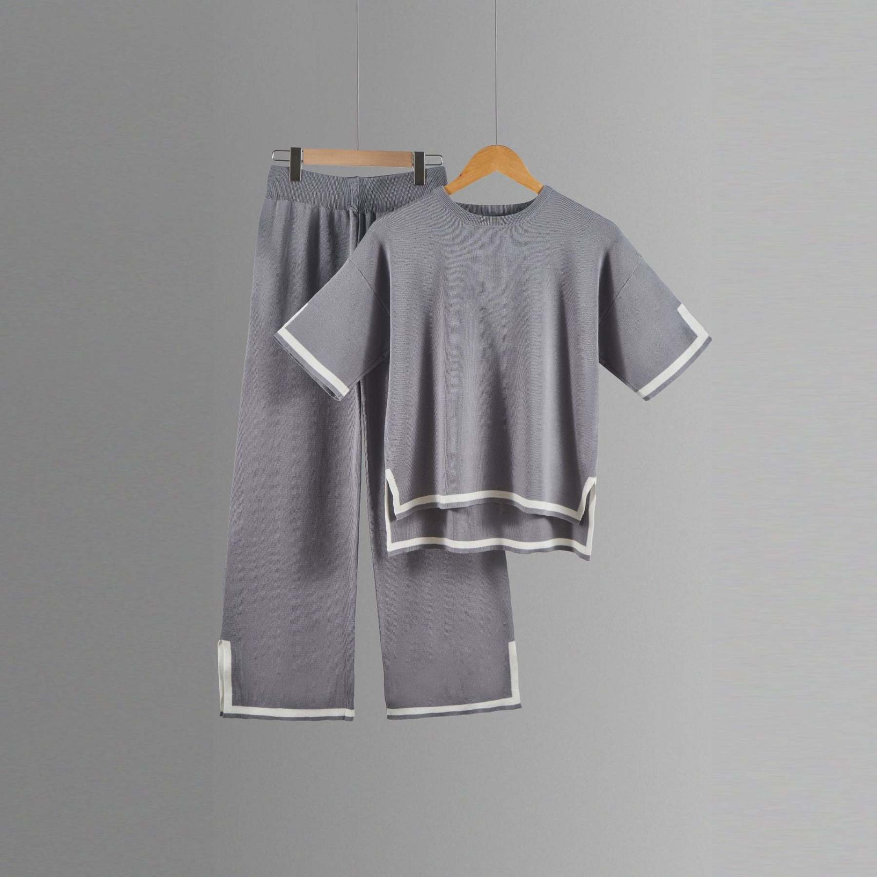 Women's Luxurious 2-Piece Set
