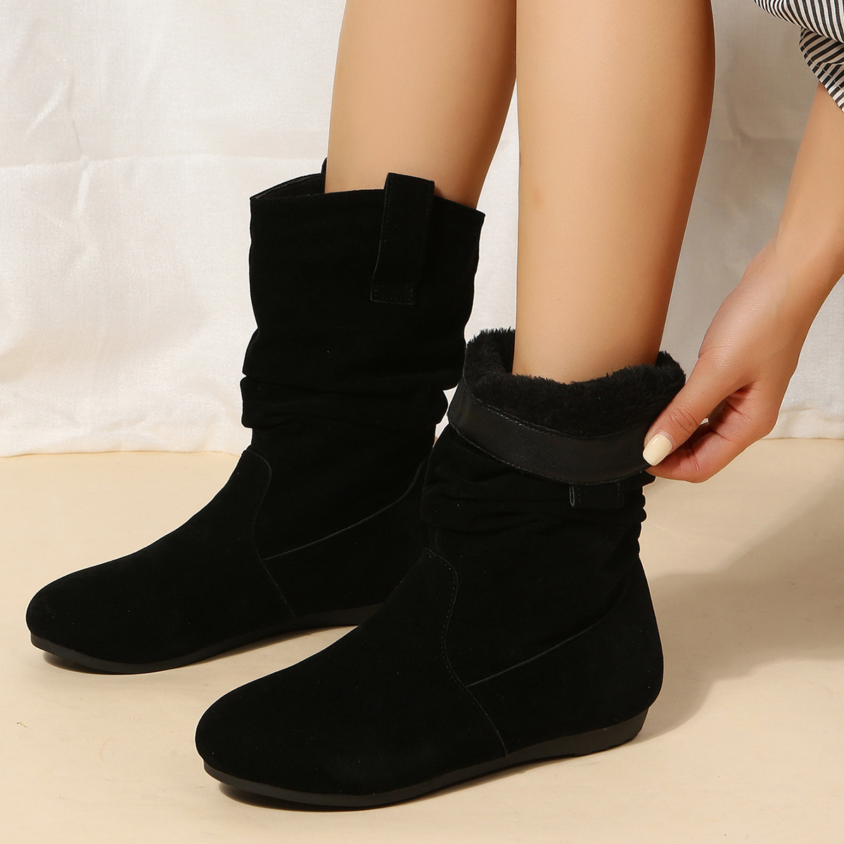 Softly lined warm ankle boots